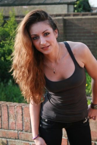 Fun & bubbly hair & makeup artist/retail professional....luv fashion, music & comedy ;-)