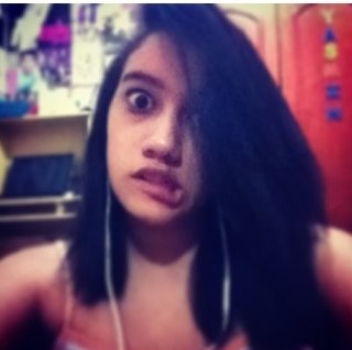 Seguido pela diva dia 25/03/2013. ❤
Me chupa caralho.