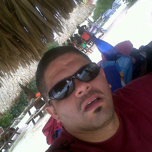 Tipo tranquilo humilde agradable trabajador