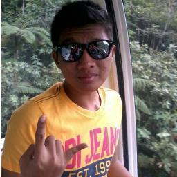 Hai Saye Aish Faris . 16 .Kulai :D . Single Lagi ;)