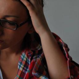 Poppy_Claire's profile picture. Donna di mondo con problemi locali.