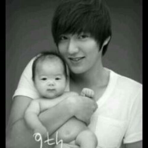 For_LeeMinHo's profile picture. @ForRolePlay | Actor Lee Min Ho | Verified | At your Service | Your City Hunter ^0^