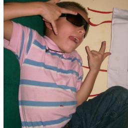 quien me sigue soy calidad jejej *__* y sexi no me gustan las personas ladillas jejeje pero me gustan las mama citas