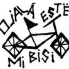Somos un grupo de personas que aparca su bici en Madrid y organiza conciertos. Amantes del ruido y la velocidad, nos apasiona dar pedales y bailar