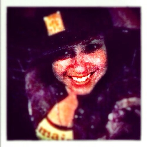 Happy out going kinda chick, dat loves music..