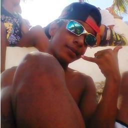' só mais um humilde funkeiro (h) , pcr do @igorheenrique & comparça do @LuanSmith_ (H) !
#BONDEDOSCOQUEIROBOLADO \l/ ! FÉ EM DEUS MEU CHAPA ;) #dudapacheco_s2