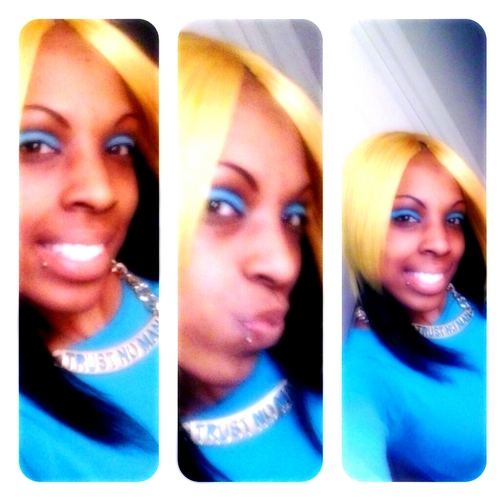 long as ii have man man mama reniya && jamorris my lifes COMPLETE!! loving mother && girlfriend im just a girl tryna enjoy the world