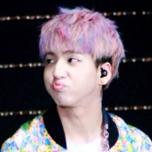 ผมบาโรบอท B1A4 กระรอกที่ฟันหน้าเหมือนจอบ :F รักน่านะ 21/3/12 Just bot not real .(@BARO920905) #บรรเจิดเเฟม