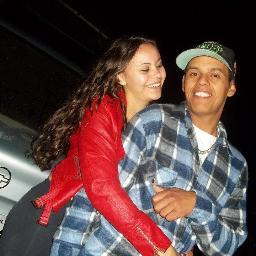 oiing minha liinda, quero te agradecer por cd momento, por cd instante que vc me feez rir. E dizer que estou com vc pro que der e vier TE AMOO ♥ poor:@priiikaa_