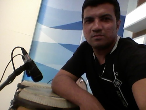 sou de Redenção-ce homem simples.sou percussionista do forro lagosta bronzeada!!