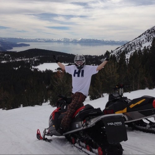 Tom_kattt's profile picture. I'm probably in the sky, flying with the fishes, Or maybe in the ocean, swimming with the pigeons, See my world is dfferent.