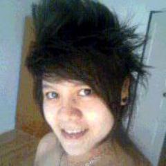 pik016's profile picture. 