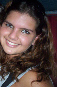 cacaugusta's profile picture. Uma leonina decidida e intensa, o que assusta muitos por aí! Tomada por ideias, projetos e compromissos... Biomédica e futura doutora e dosimetrista.