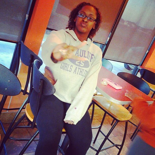 .Fck a bio..#MixedBread #O9.22.12 #cuffedd jus follow me:)