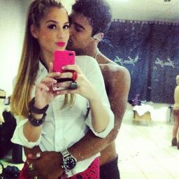Sabe..
Desde Quando Foi Embora
Do Meu Pensamento Vocês Nunca Saiu..Y Love Somic...Rebeldes Para Sempre..