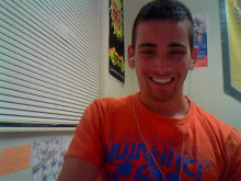 Heyyyy ,its Robert , i go to University of San Diego ;) and im a pretty laid back guy.. and yes Im gay, so stawpp asking me ! Kk bye :)