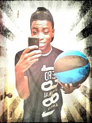 ImHighlighted_V's profile picture. | FOLLOW ME | Im A Young Athlete Who's Trying To Make It Big In Sports . | IG - sosa_banged |