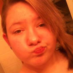 Well, Ima Belieber and a Mohomie and an Acon. I wanna live in New York. I love Psanders. I Go to West Mcdowell Jr High. Im in 8th grade. My bff is Breanna Brown