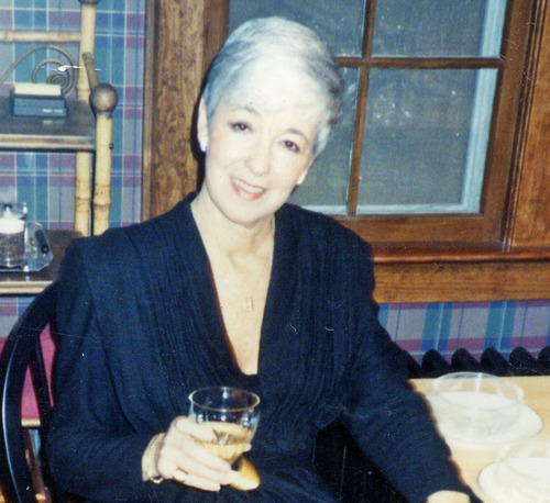 mindfullone's profile picture. My mind is FULL, but I practice being Mindful! A constant challenge with monkey mind chatter. I highly recommend Neurofeedback to quiet this chatter.