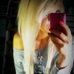 Hey everyone, I'm Mason. I'm new to Twitter and OMG I just so FUCKING in love with 4 divine British boys, 1D FOR EVER! So any directioners follow me!