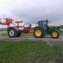 Akkerbouwer in benthuizen samen met broer, poot/consumtie aardappelen, uien, suikerbieten