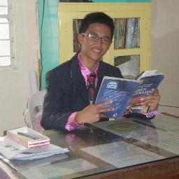 _pReTtYbOy13_'s profile picture. Simple......(SEMINARIAN)... :-D


.....otros quieren que suceda, a otros les gustaría que sucediera, los demás que esto ocurra.