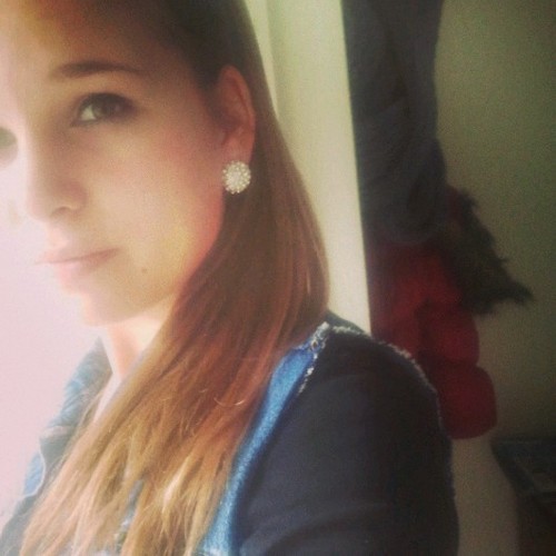 harsh words hurt your feelings , but silence breaks your heart | instagram : lorenaax