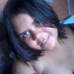 rayefelix's profile picture. É mais fácil obter o que se deseja com um sorriso do que à ponta da espada.