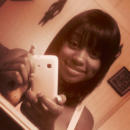 - Team Long Hair ;; Working Women , School & Partying ,  Team Dimples (: , im Young & Beautiful . Follow Me & i'll Follow Back !