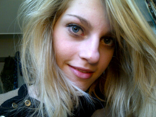 CharrieVD's profile picture. Living my life