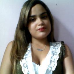Pra voçê que não gosta de mim,deixo o meu melhor sorriso,pois sei que nada te castiga mais do que me ver feliz.