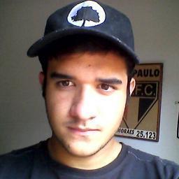 um cara alegre!!!!!!!!! procurando paixoes!!!!!