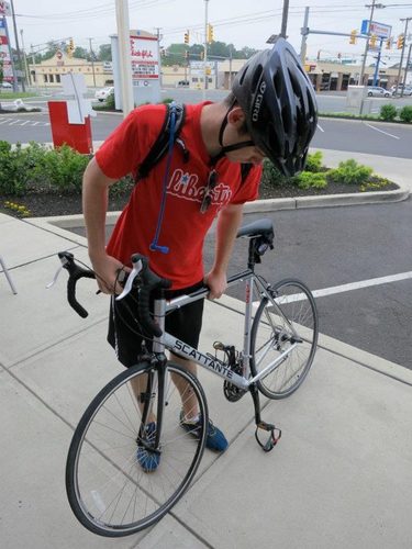 hogasean's profile picture. I'm loud