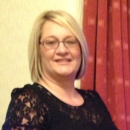 apple567's profile picture. 