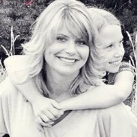 Dawn Shimek (@taylorkallysmom) Twitter profile photo