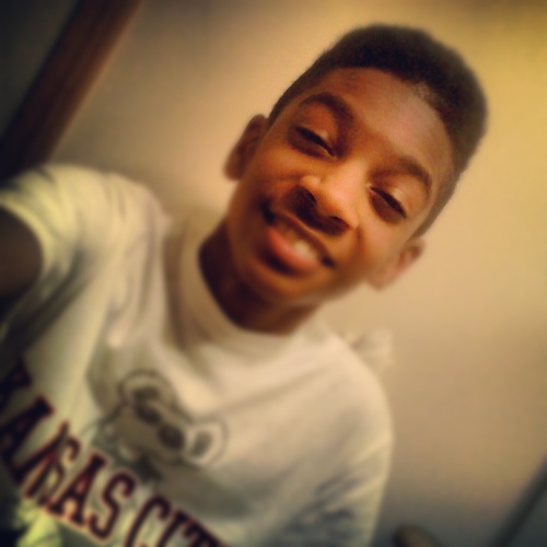 , FOLLOW ME ?! &&I follow backk (: