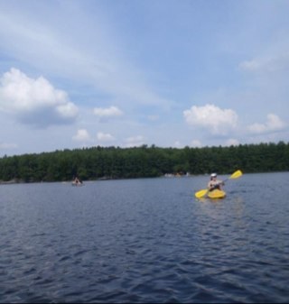 rachel_128's profile picture. 