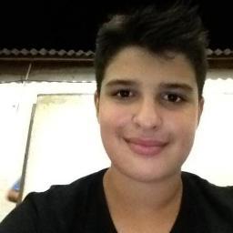 Sou um mineirinho charmoso gente boa o resto é soh vc me Coonhecer aki Uaai . Me add No facee.
http://t.co/zuMtKAcNfW