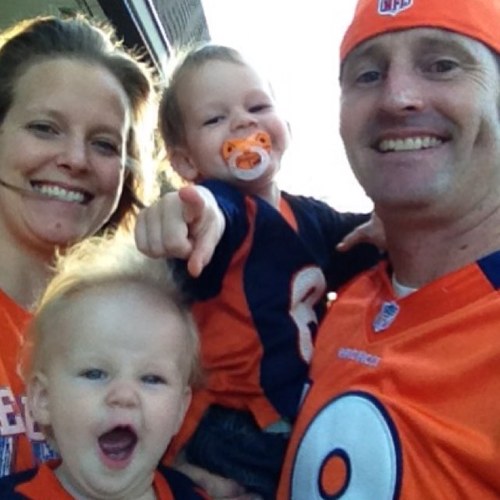 Family first Broncos 4 life grandpa had season tickets since 66. Love every Colorado team also spent 12 years northern cali so 9 ers Giants fan too. Go Broncos!