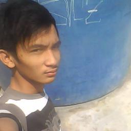 aku bukan pujangga ataupun filsuf tapi aku adalah manusia yang terbelenggu akal dan logika
