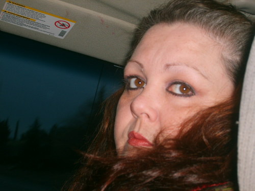 I now have a pic but dont know how to post it lol. Im a 42 yr old single latina woman.
