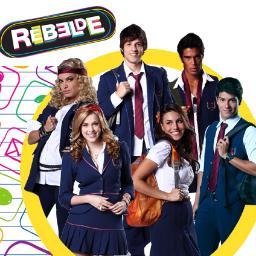Fã luta, fã sofre, fã corre atrás, fã é ignorada, fã chora, fã sonha, mais acima de tudo, fã ama
Amo vocês @rebelde_oficial