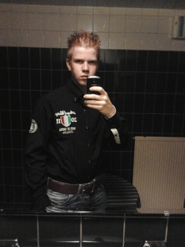 marttbo's profile picture. ---...17 Jaar ~ MotorCross ~ Uitgaan ~ Roc Friese Poort Emmeloord - Metaal/Techniek ~ Veel Werken ~ Nijensleek City West...---