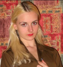 Hi, im a fun energetic happy girl, looking for mr right in a world of mr wrongs anyway im a hairdresser and im addicted to social media!! happy tweeting!