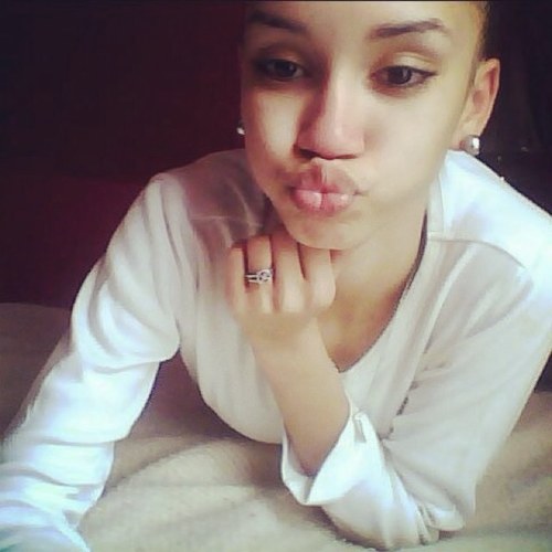I'm a simple girls ..love my boyfriend ..im lovely ..graduate this year ❤