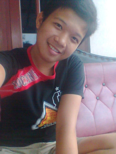 ♥♥☺ Hello, My name is Tantra. MY Live in bogor^ | 26 march 1998|   my fans @donghae861015♥
Follow Me @TanKrismantara. On follback ok... ​♡≈iЎªãª≈ »  *