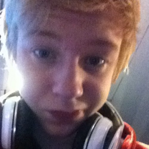 International Squash Player & CoD Player. My PSN ID : BerrrZ. J'ai les réponses aux questions que tu ne te pose même pas.