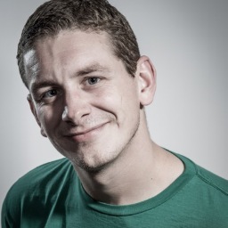 Photographer of people, places & awesome stuff. Full of beans at all times. F1 addict & all-round nice bloke, with a deep passion for cheese & ham baps.