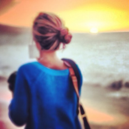 ElodieSrok's profile picture. J'ai les goûts les plus simples du monde, je me contente du meilleur.