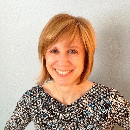 sports fan, marketing/brand geek, journalist @ heart, pilates loyalist, cooking enthusiast, & best of all...mom